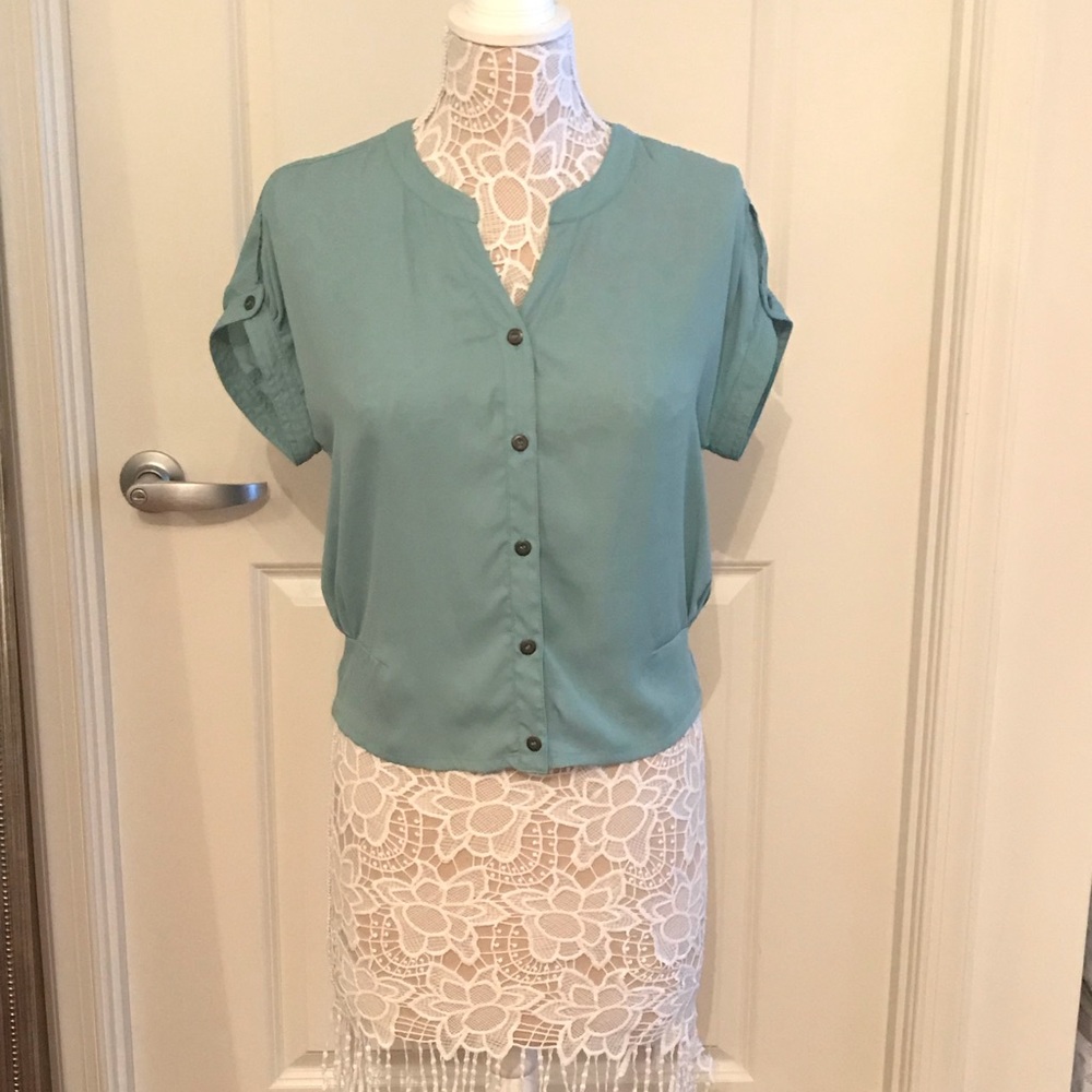 Xhilaration Blouse Short Sleeves